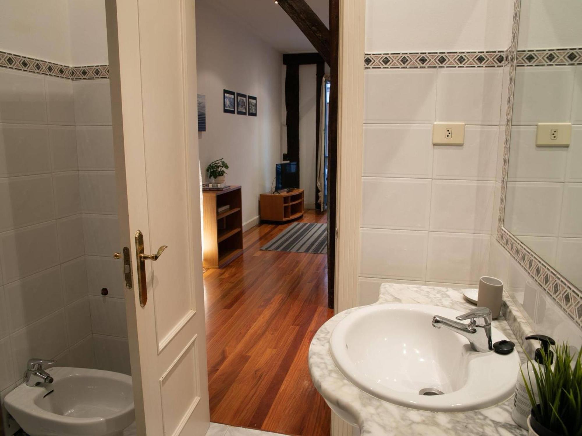 Barrenkale Old Town Alde Zaharra Apartment Bilbao Exterior photo
